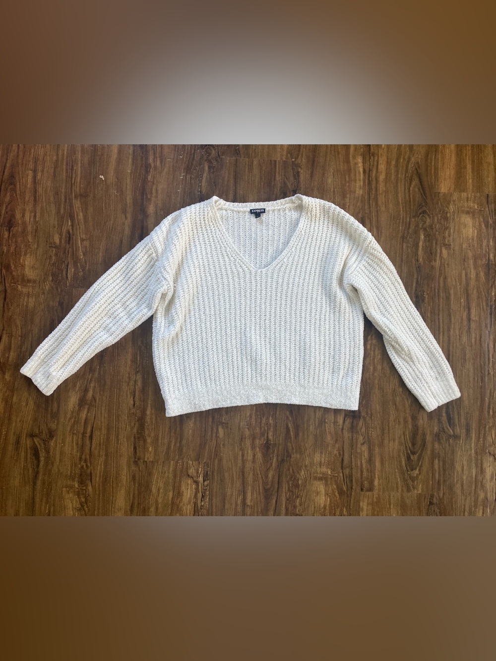 Express White V-Neck Cable-Knit Sweater Women’s XS